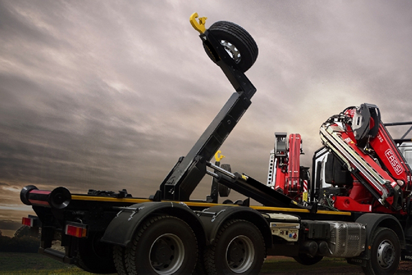 HOOKLIFT 