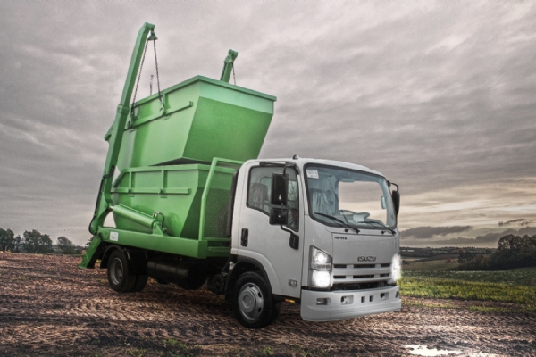 SKIP LOADERS 