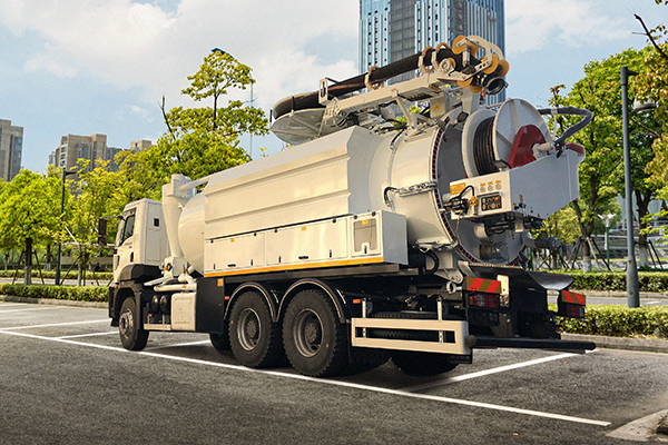 COMBINED CANAL JETTING & SEWAGE TRUCKS 