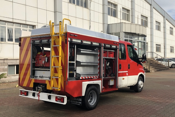 Medium Rapid Intervention & Rescue Trucks 