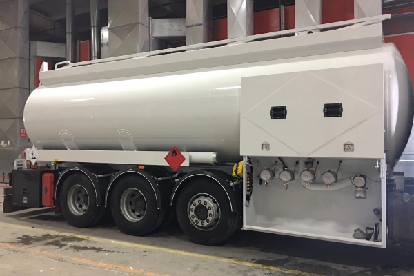 FUEL TANKERS & FUEL TRAILERS 