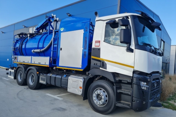 TRUCK MOUNTED COMBINED SUPERSTRUCTURES 