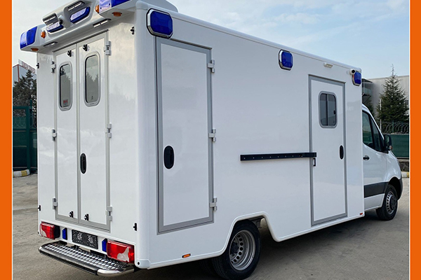 INTENSIVE CARE AMBULANCE